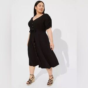 Torrid Button Front V-Neck Short Sleeve Dress with Pockets